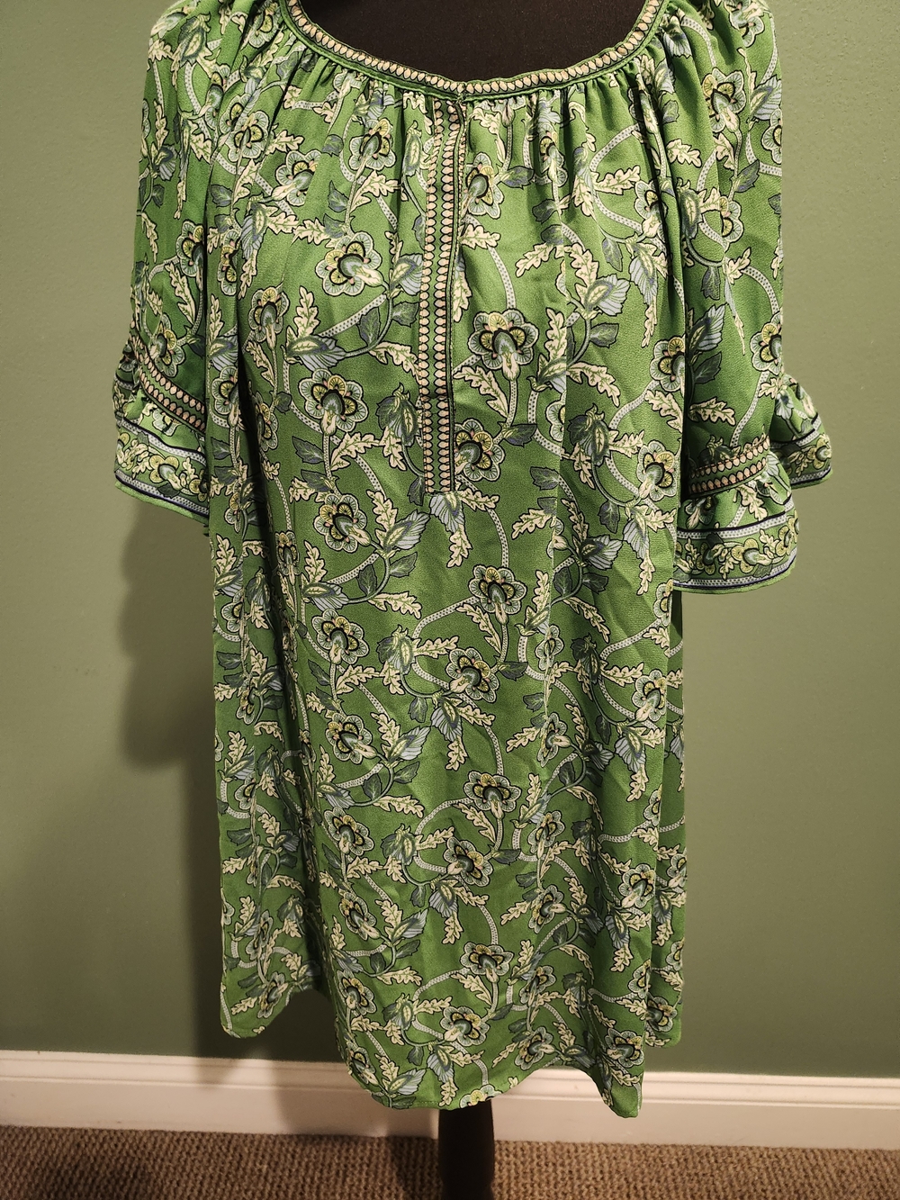 Max Studio Green Floral Peasant Tunic